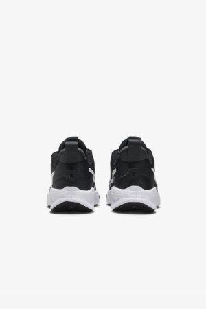 Nike Star Runner 4 Black White 5